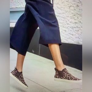 Rothy’s cheetah wildcat animal print knit woven high top Chelsea boots size 8.5